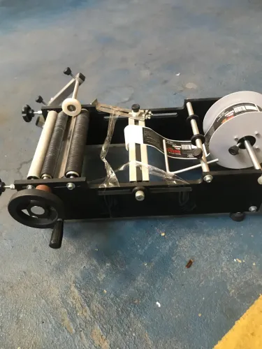 Rotuladora semi manual compact 100