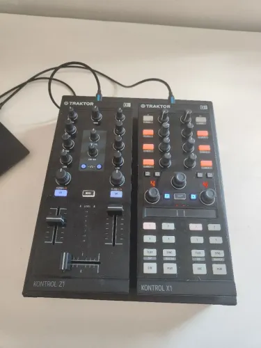 Controladora Native instruments Z1 e X1 mk2 com case