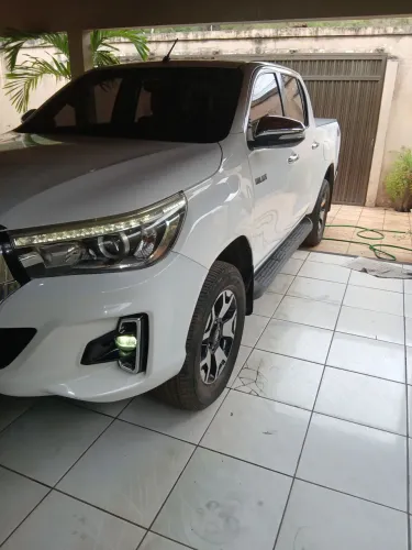 Toyota Hilux CD SRX 4X4 2.8 TDI 16V Diesel Aut. 2017