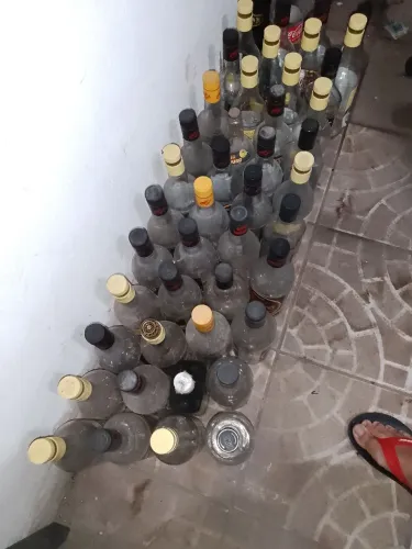 Litros de vidro vazios