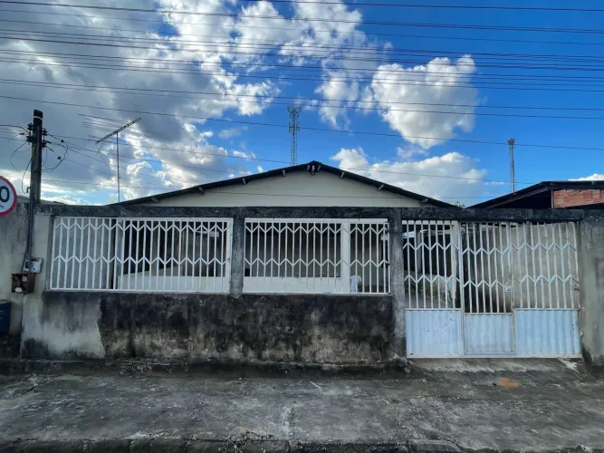 Casa na Vila da Amizade (FINANCIA)