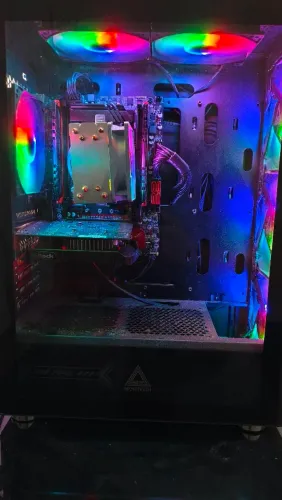 PC Gamer Intel Xeon