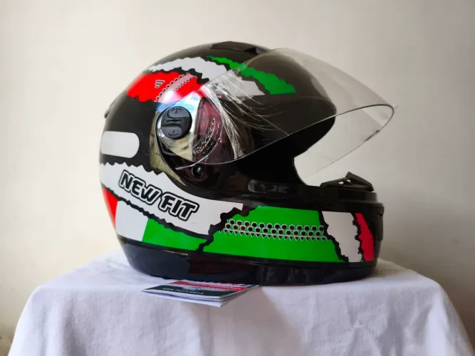 Promoção Capacete Novo, tamanho 56