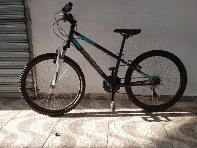 Bicicleta BTwin RR500 Rockrider aro 24 Azul/Preta