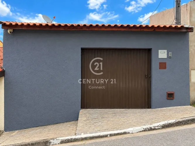Casa com 3 dormitórios à venda, 250 m² por R$ 430.000 - Vila Haro - Sorocaba/SP