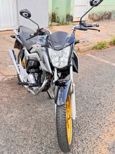 Honda CG Titan 160 edição 25 anos 2019