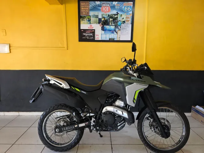 YAMAHA XTZ250 LANDER ABS CONNECT, 2026/26 ( 2.400 kms ).