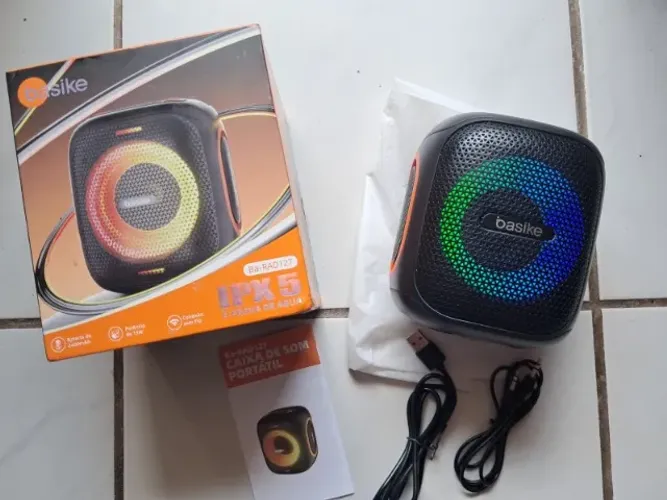 Caixa de som Bluetooth Subwoofer Basike  com FM 