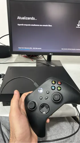 Xbox One x - 1TB 