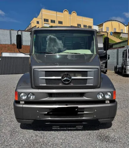 Mercedes-Benz 1620 6x2