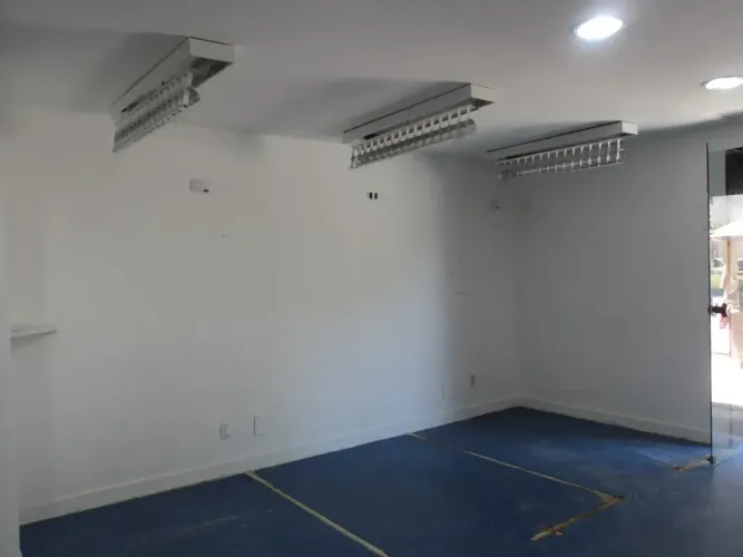 Ponto comercial/Loja/Box para aluguel tem 46 metros quadrados em Centro - Rio de Janeiro -