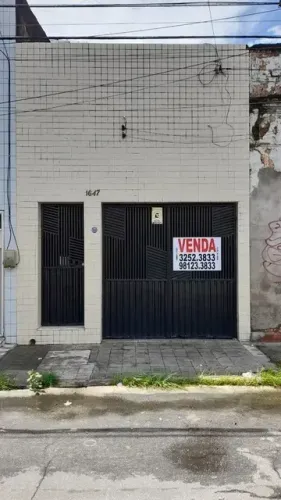 Casa Duplex a venda com 04 e demais depedências em José Bonifácio - Fortaleza - CE