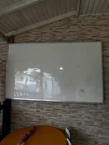 QUADRO BRANCO À VENDA!