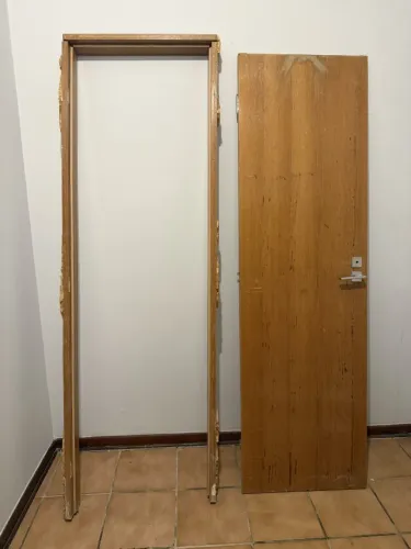Porta de madeira 60x210 com batente, fechadura e maçaneta (10 unidades)
