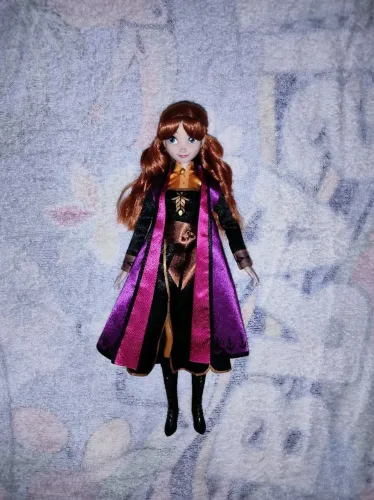 Boneca Anna Singing Frozen 2 Disney Store Princesa Barbie