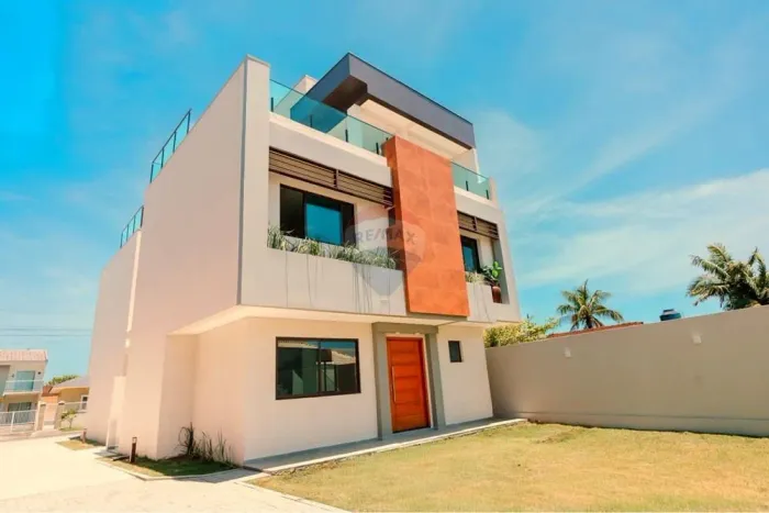 Triplex 3 quartos, 3 suítes com piscina na Praia de Leste, Pontal do Paraná