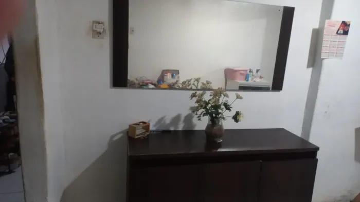 Aparador mais espelho