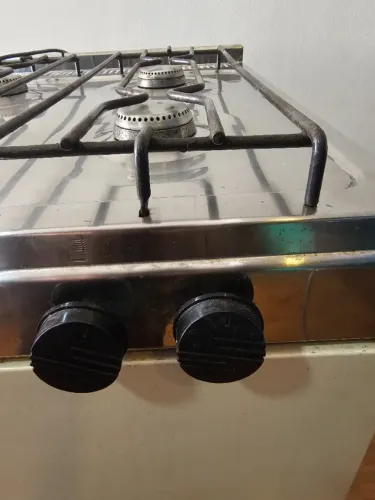 Movel com Pia, Fogão e Frigobar acoplado 