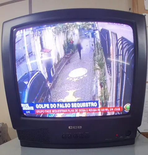TV Tubo CCE 14 " + cabos + antena + conversor tudo ok