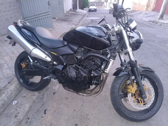 Vendo ou troco Hornet 600cc