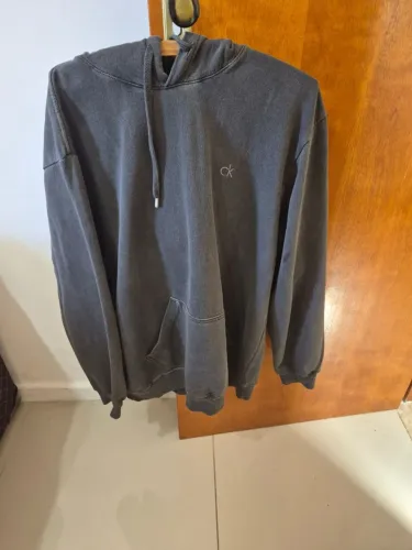 Blusa Calvin Klein GG nova