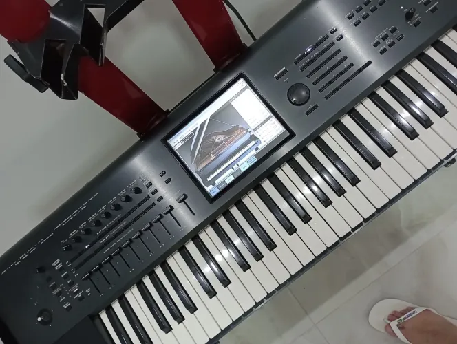 Teclado korg kronos 61