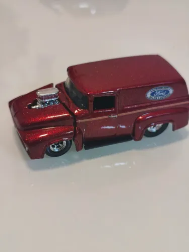 Hot Wheels 1/64 Premium 100% Custom Classic Trucks 56 Ford Red Loose