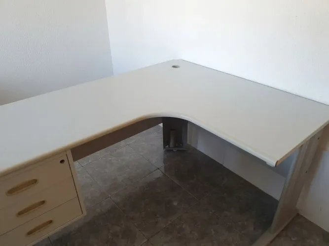 Vendo mesa de escritório