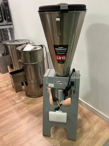 Liquidificador industrial 15L basculante baixa rotação - pronta entrega