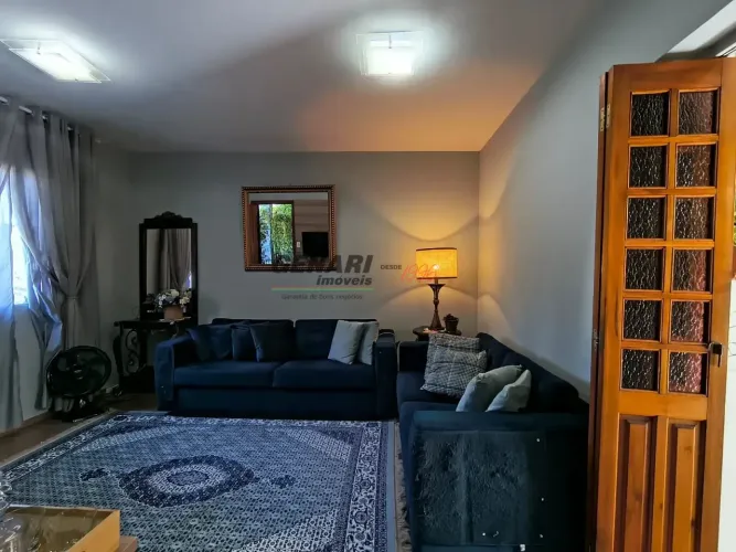 Sobrado à venda, com 2 quartos, sendo 1 suíte no Condomínio Vila Real-- Indaiatuba, SP.