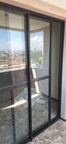 Porta alumínio de varanda