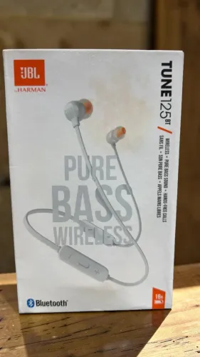 Fone de ouvido neckband sem fio JBL Tune 125BT NOVO - Retirada na Freguesia