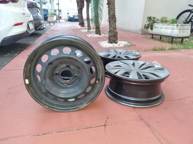Roda de ferro aro 15 4 furos