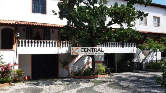 Village com 3 dormitórios à venda, 203 m² por R$ 740.000,00 - Itapuã - Salvador/BA