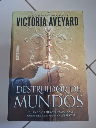 1° Livro da trilogia Destruidores de Mundos