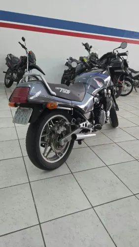 CBX 750 7 galo