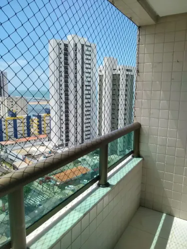 Excelente apt semi mobiliado, ótima localização em Olinda!
