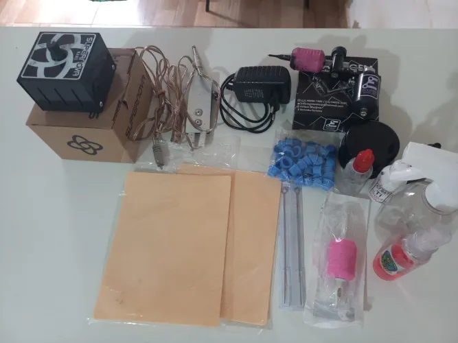 Máquina de tatuagem 