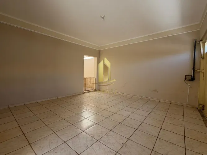 Vende ou aluga casa Pq. João Leite 3 quartos 2 vag