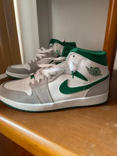 Tenis Nike Air Jordan Masculino 1, 'Grey Pine Green', NÚMERO 43.  