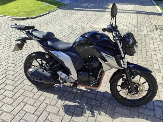 Fazer 250 - Impecável