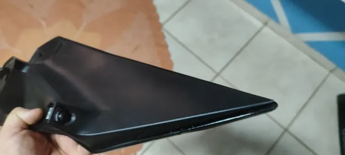 Vendo asa dianteira esquerda da CB TWITTER 300F 2025