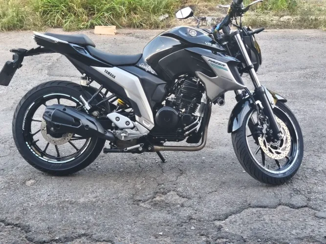 FZ25 2020 FLEX PRETA
