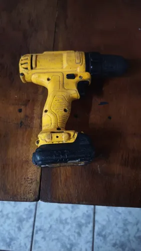 parafusadeira dcd700 dewalt 12v