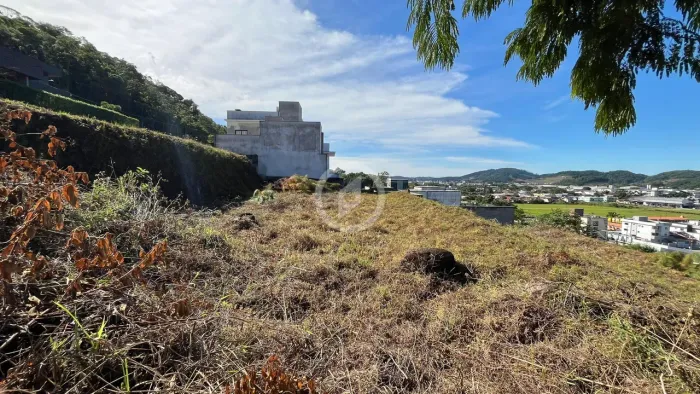 Terreno à venda no bairro Amizade - Guaramirim/SC