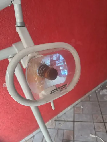 Refletor para cadeira odontológica