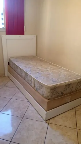 Cama box com colchão