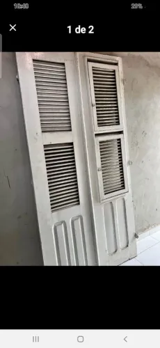 Porta veneziana 2.10 por 1 metro