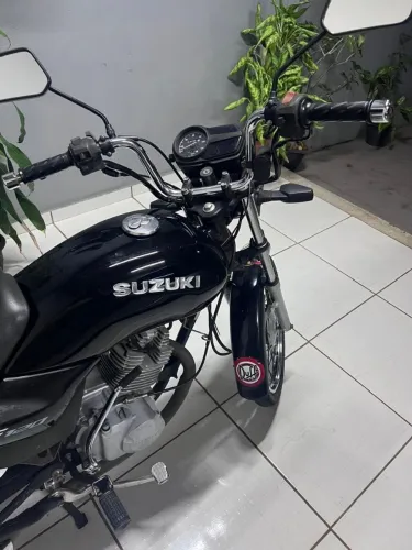 Suzuki GS 120