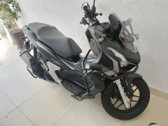 Honda Adv 150 2024 c_4300km manual e chave reserva